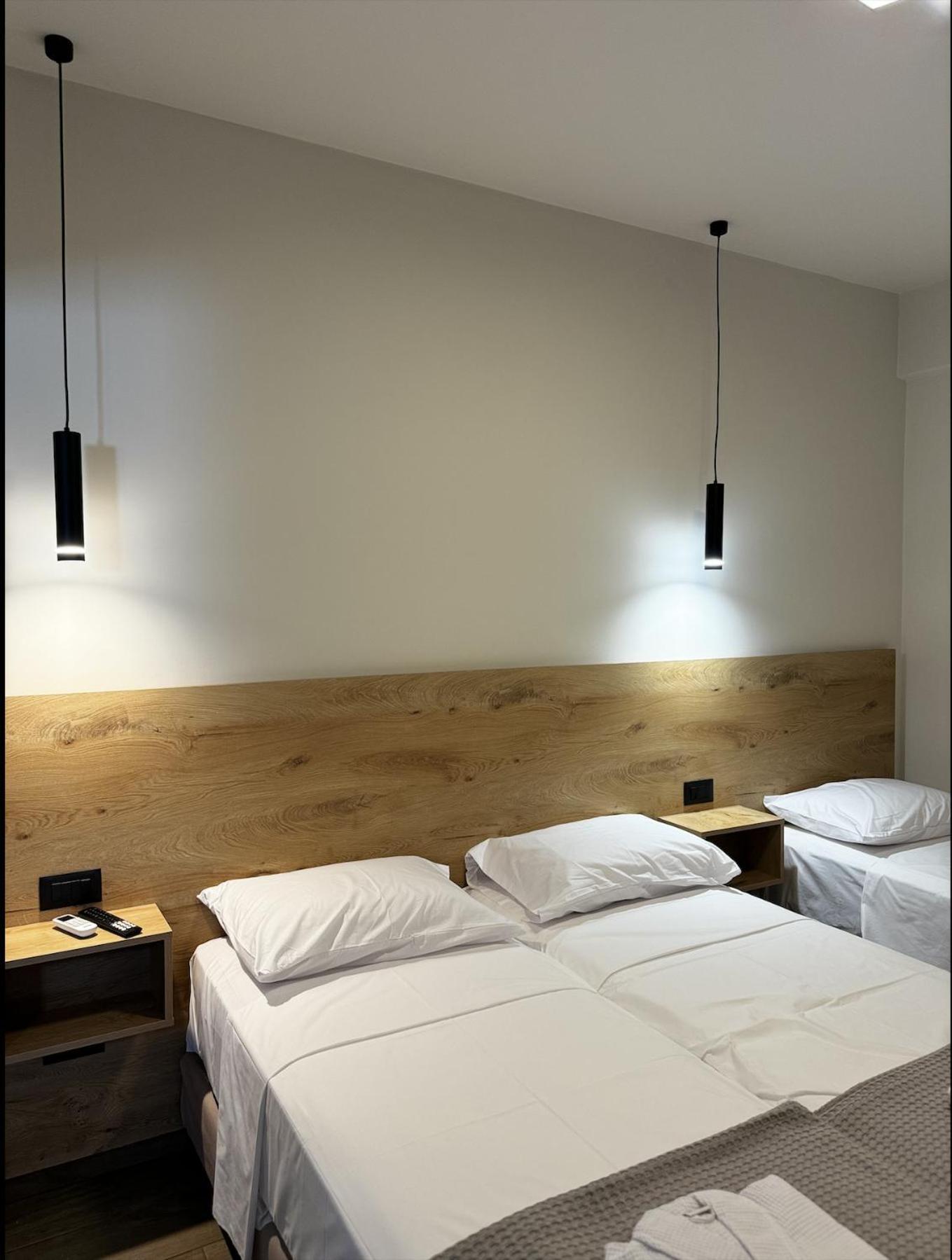 Lunar Hotel Herszonisszosz Kültér fotó